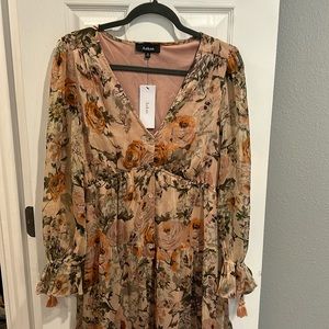Longsleeve pink floral dress Aakaa size small